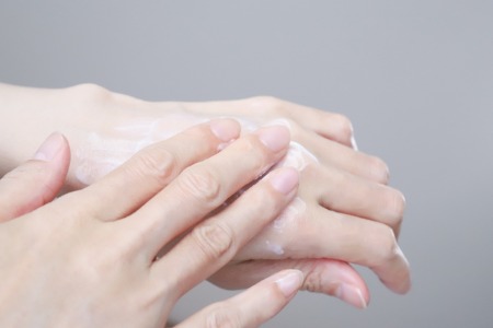 手の乾燥を悪化させない方法