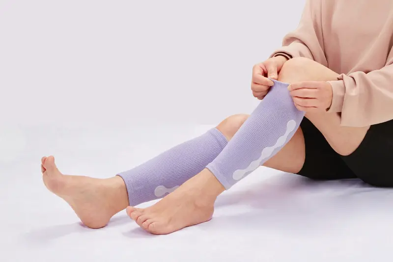 ふくらはぎ指圧サポーター着用